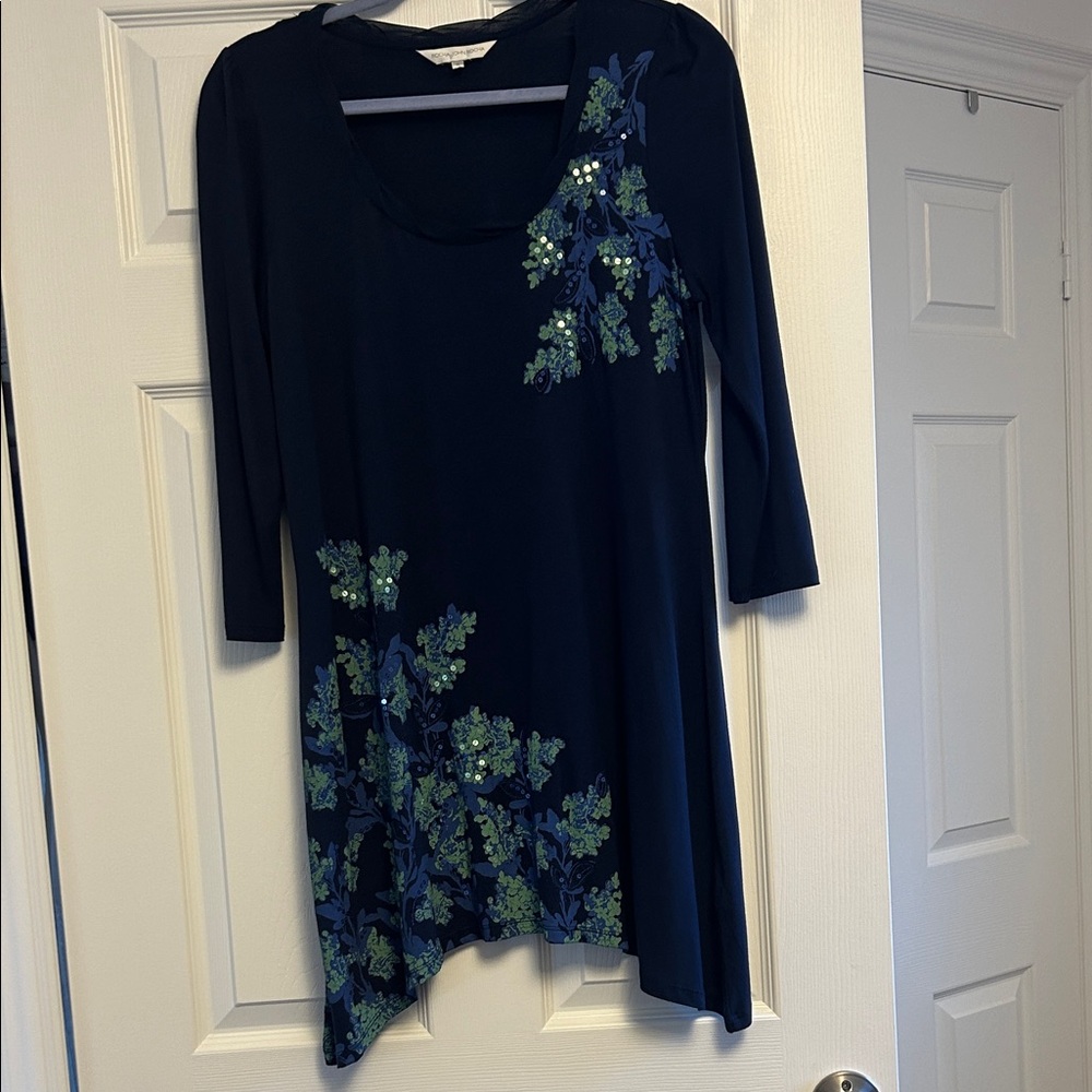 Chic Navy Floral Women's Tunic